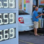 Abastecimento-em-Posto-Foto-Kleber-Clajus