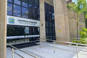 ALEMS VOTA PROJETO QUE PREVÊ HOSPEDAGEM PARA MULHERES VÍTIMAS DE VIOLÊNCIA